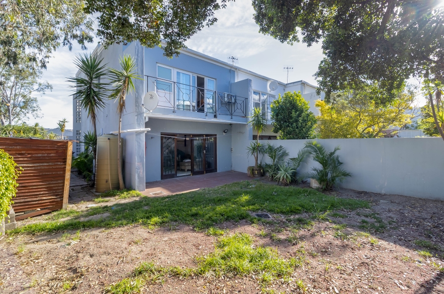 To Let 3 Bedroom Property for Rent in Kenilworth Western Cape